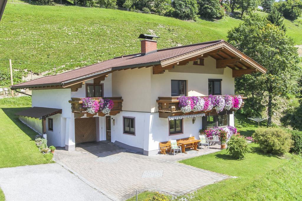 Ferienwohnung Haus Schwaighofer Saalbach Exterior foto